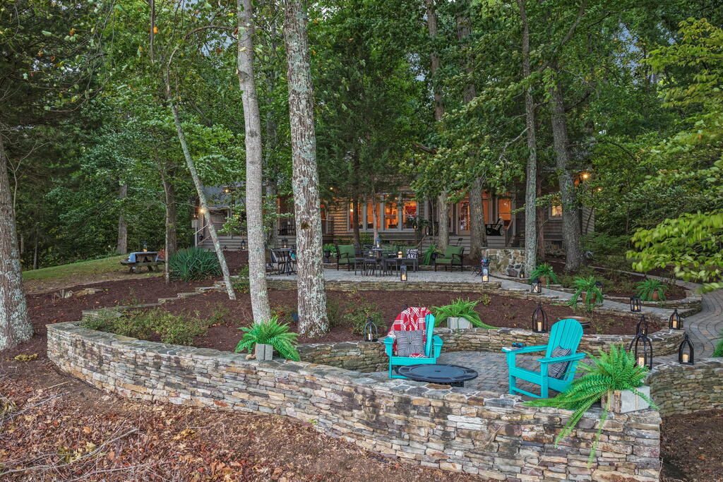 189 Peck Drive