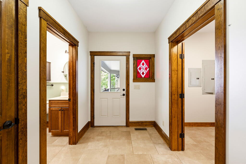 189 Peck Drive