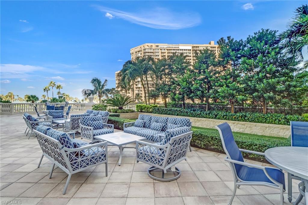4021 Gulf Shore BLVD N # 1206