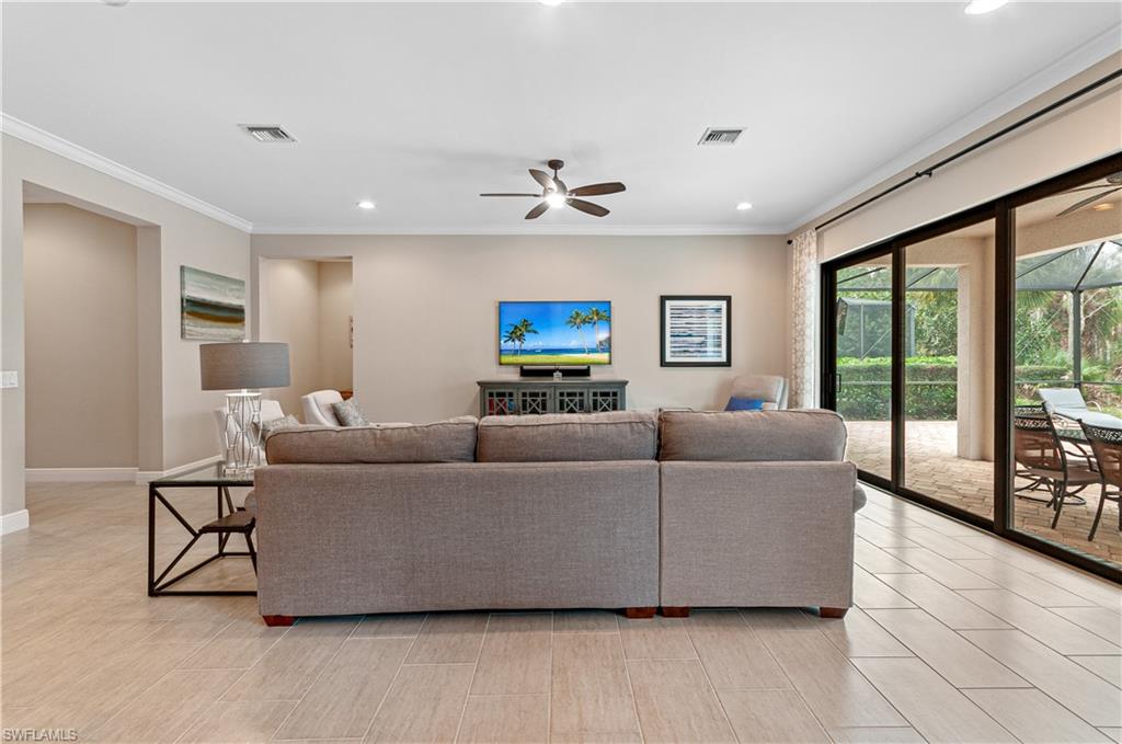 4456 Tamarind WAY