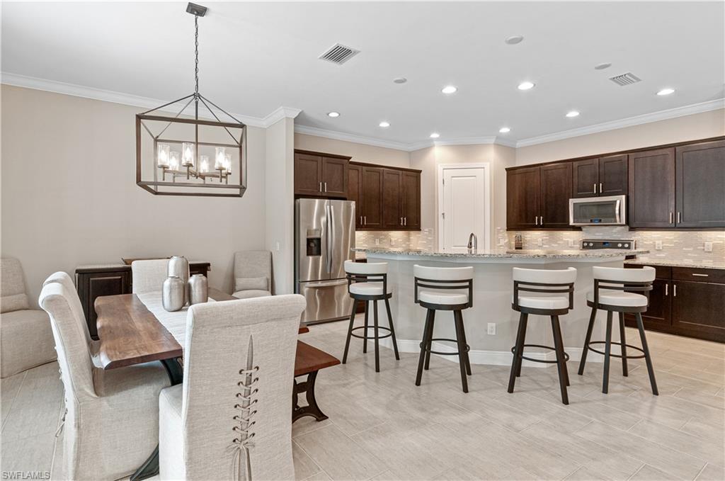 4456 Tamarind WAY
