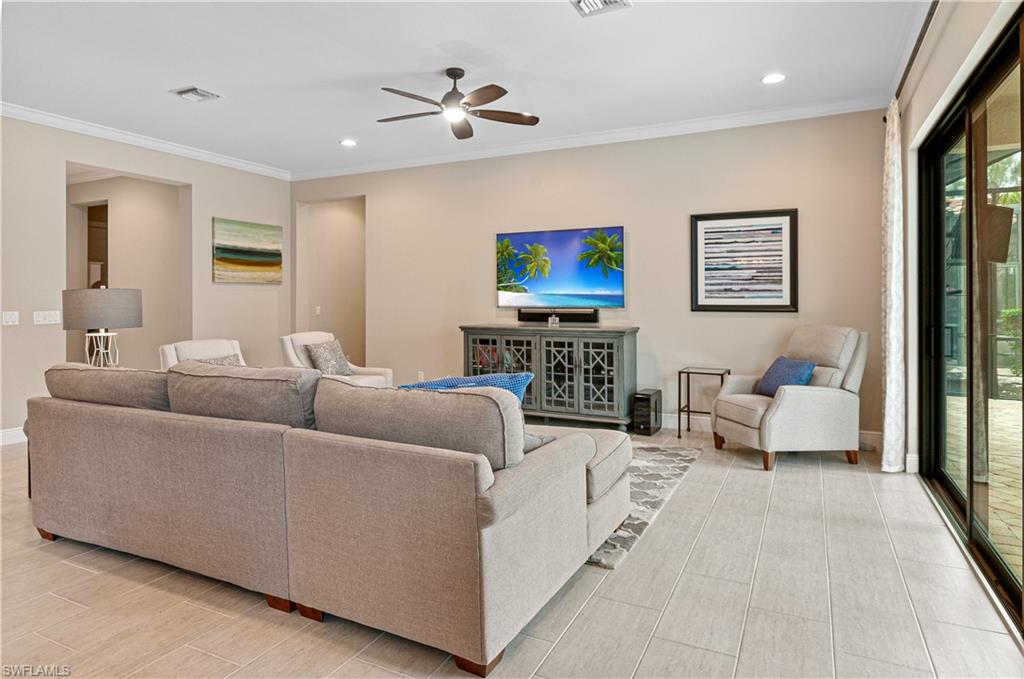 4456 Tamarind WAY