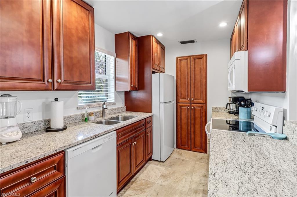 221 Cypress WAY E # 203