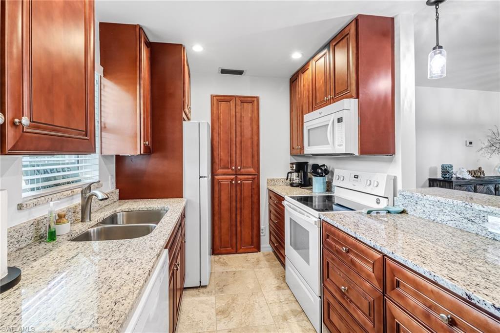 221 Cypress WAY E # 203