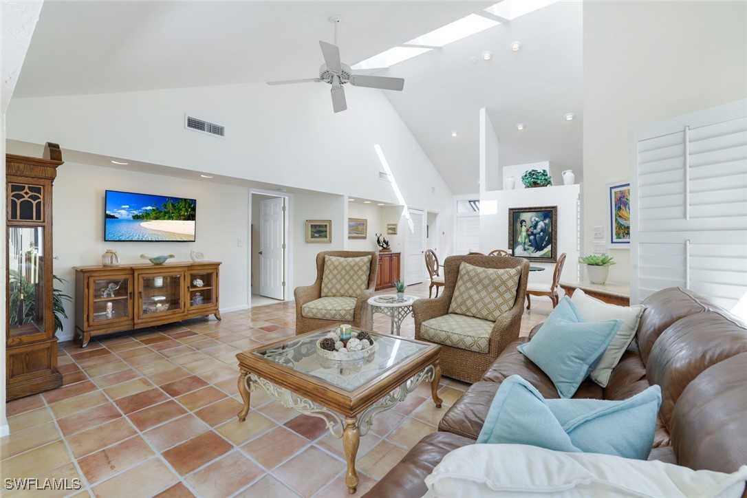 583 Bay Villas LN 89