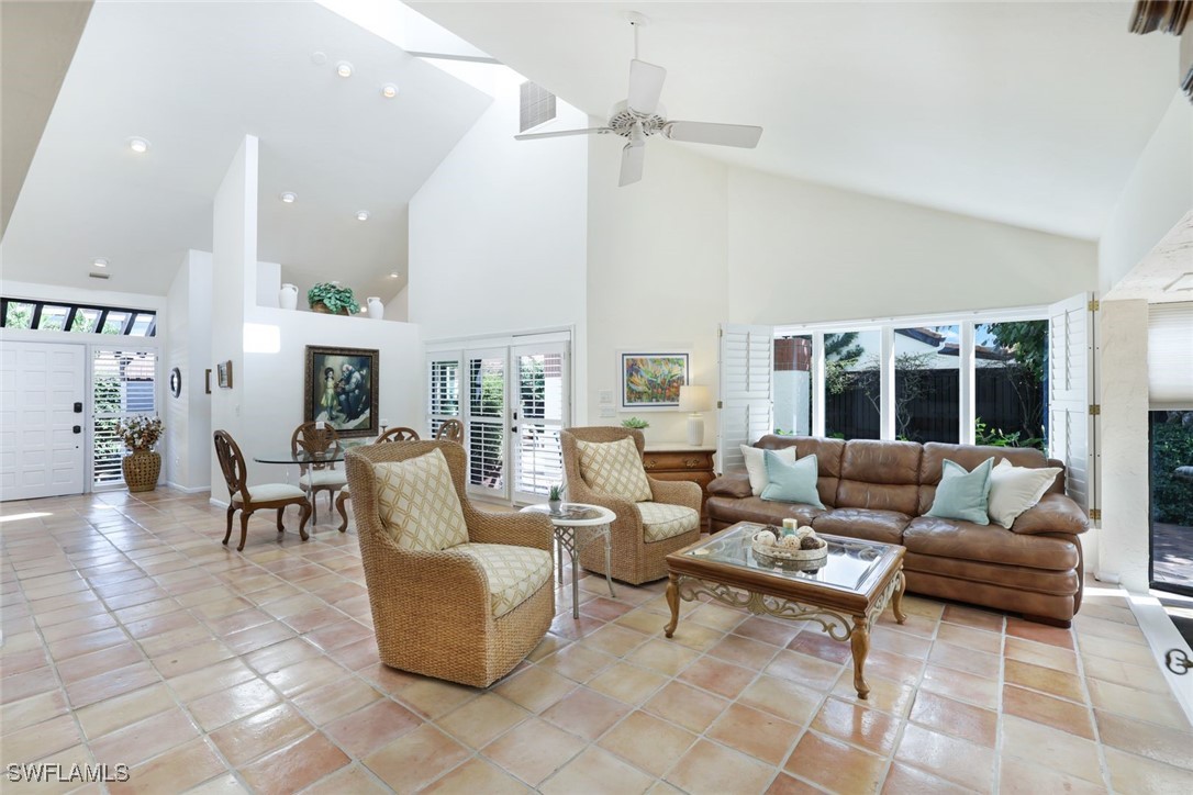 583 Bay Villas LN 89