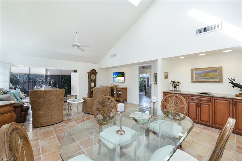 583 Bay Villas LN # 89