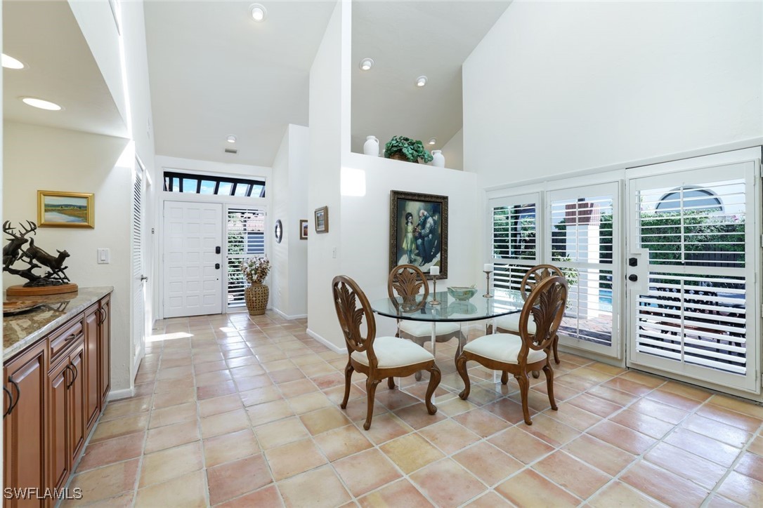 583 Bay Villas LN 89