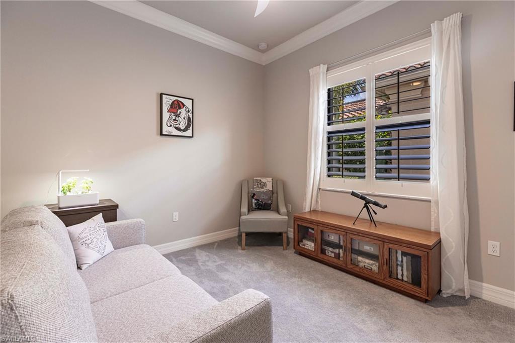 4330 Aurora ST