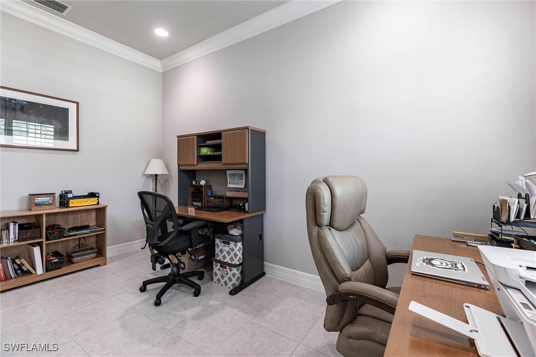 4330 Aurora ST