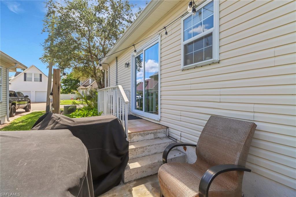 398 Leawood CIR
