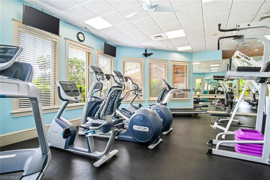 4594 Snowy Egret DR, NAPLES