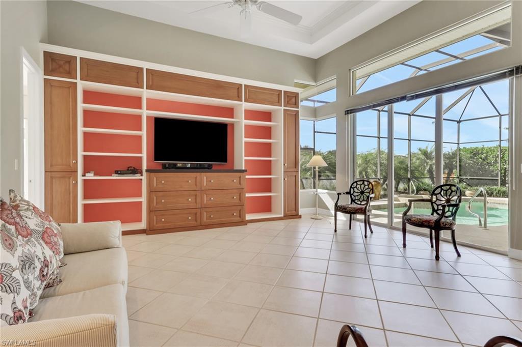 4594 Snowy Egret DR, NAPLES