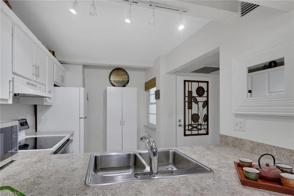 1084 Forest Lakes DR # 7304