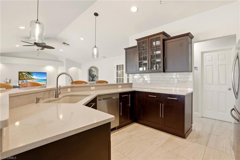 4282 Longshore WAY N