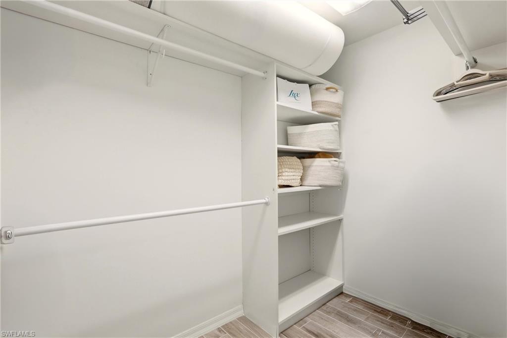 4282 Longshore WAY N