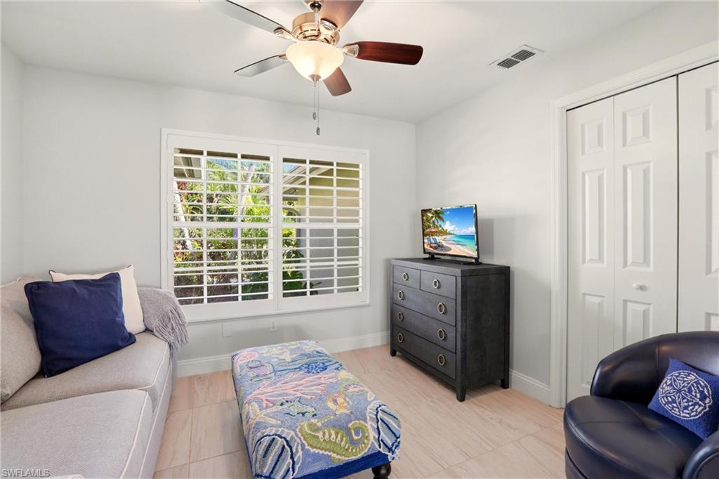 4282 Longshore WAY N