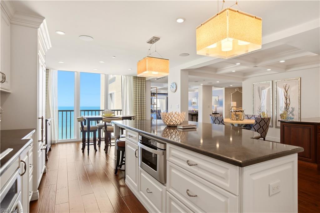 3377 Gulf Shore BLVD N 6B