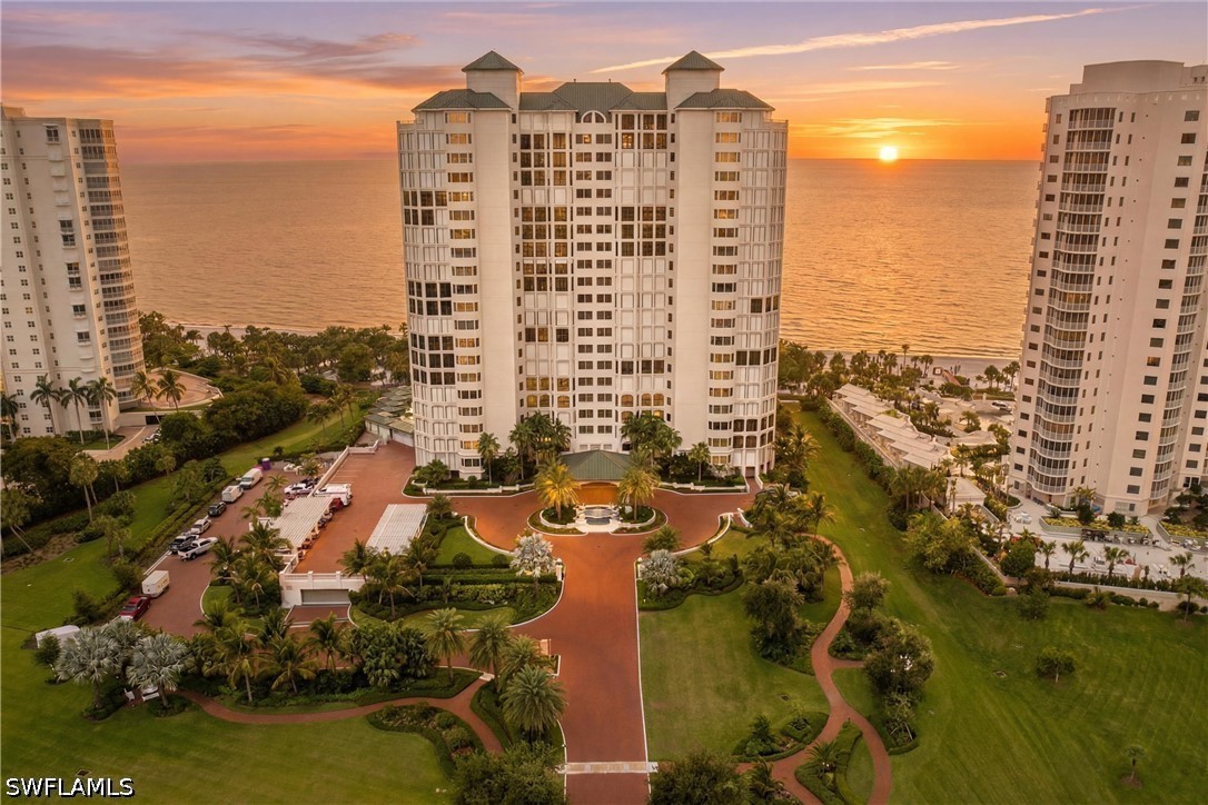 8171 Bay Colony DR 801