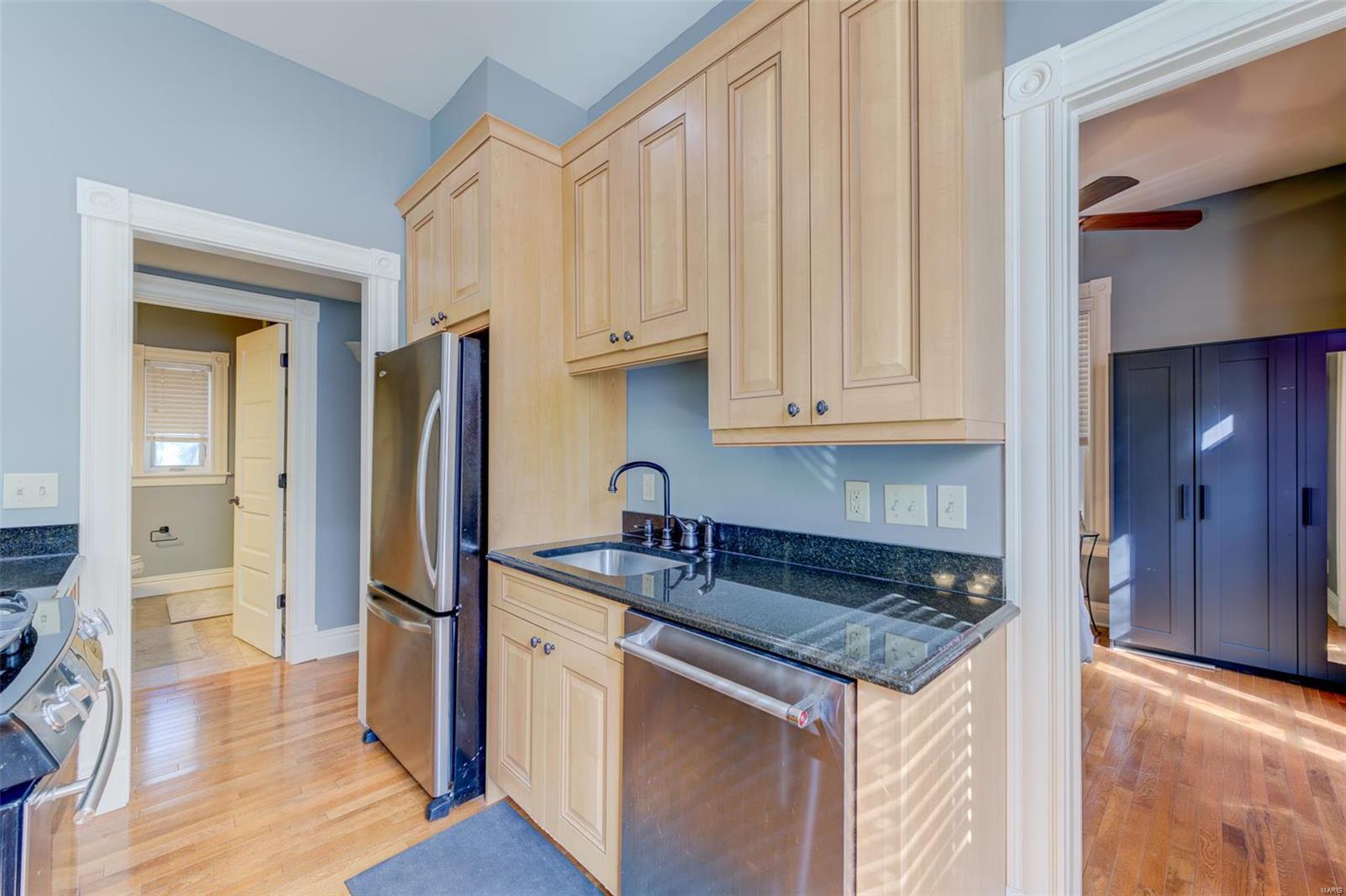 3557 Halliday Avenue Unit: 201