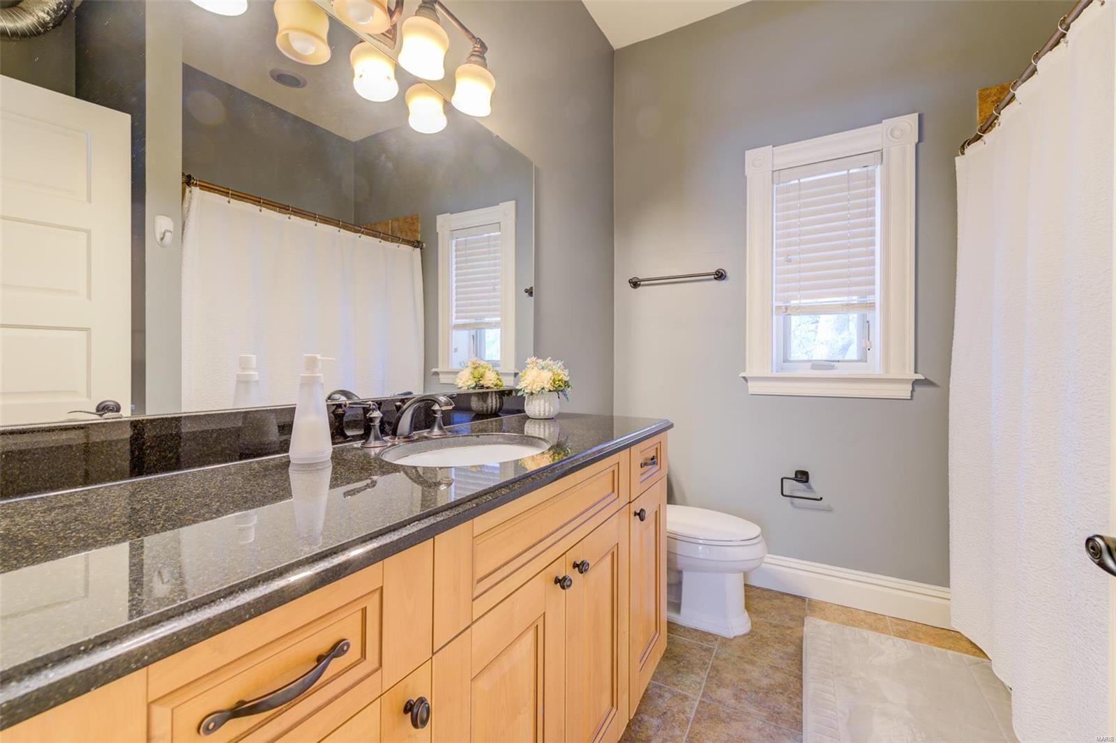 3557 Halliday Avenue Unit: 201