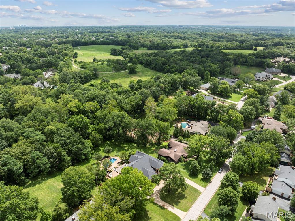 11 Summerhill Ln