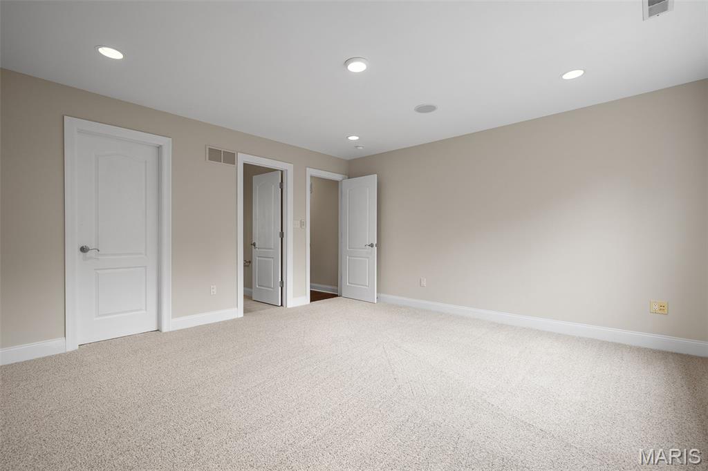 11 Summerhill Ln