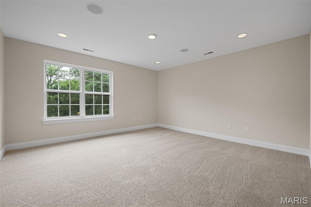 11 Summerhill Ln