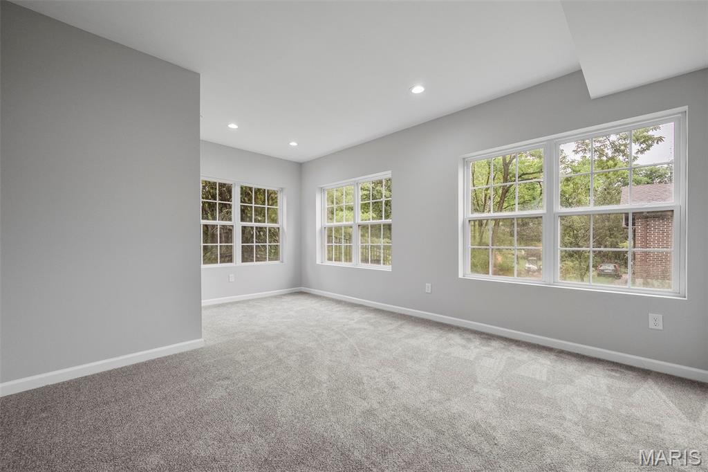 11 Summerhill Ln
