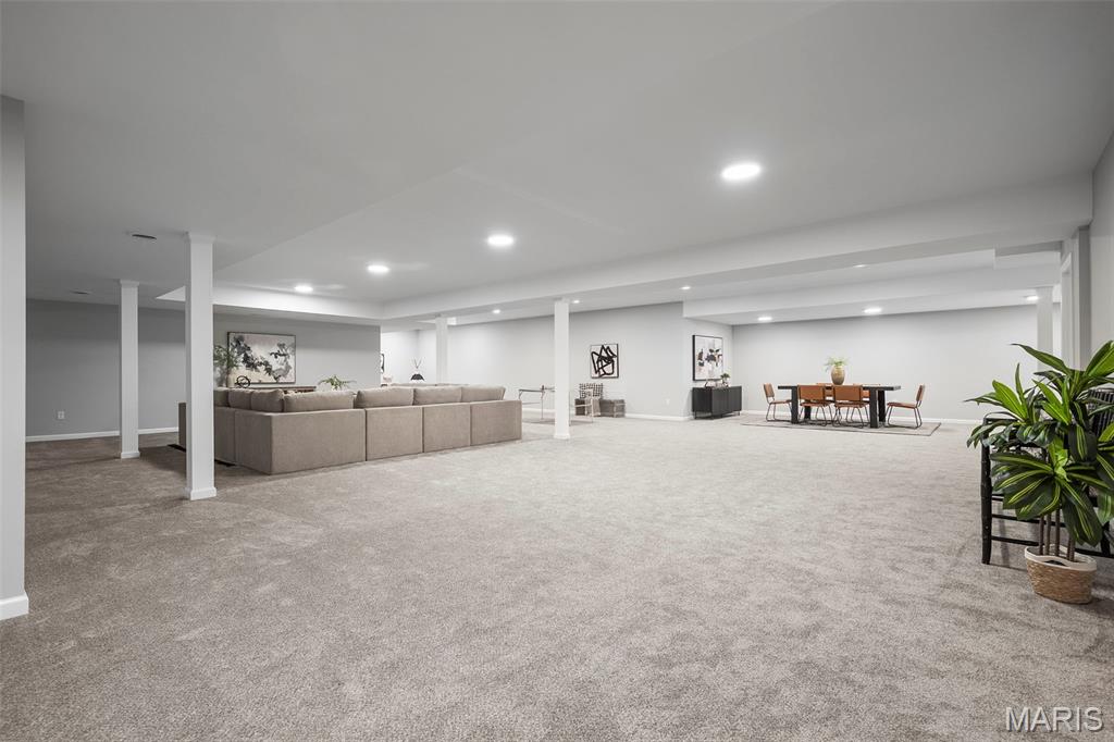11 Summerhill Ln
