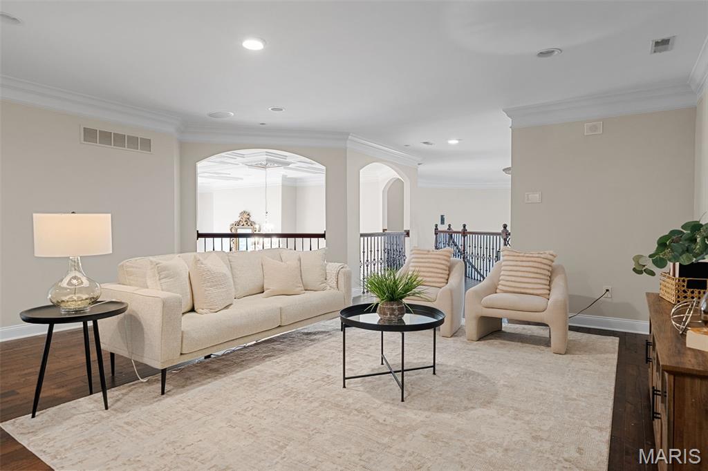 11 Summerhill Ln