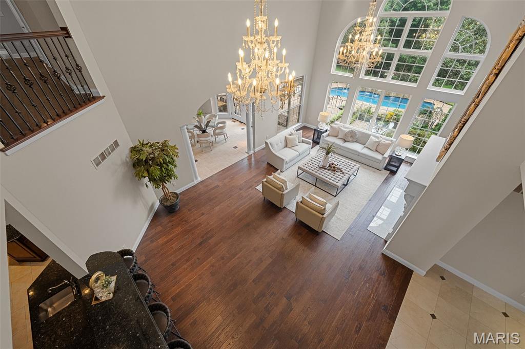 11 Summerhill Ln