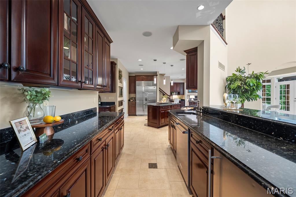 11 Summerhill Ln