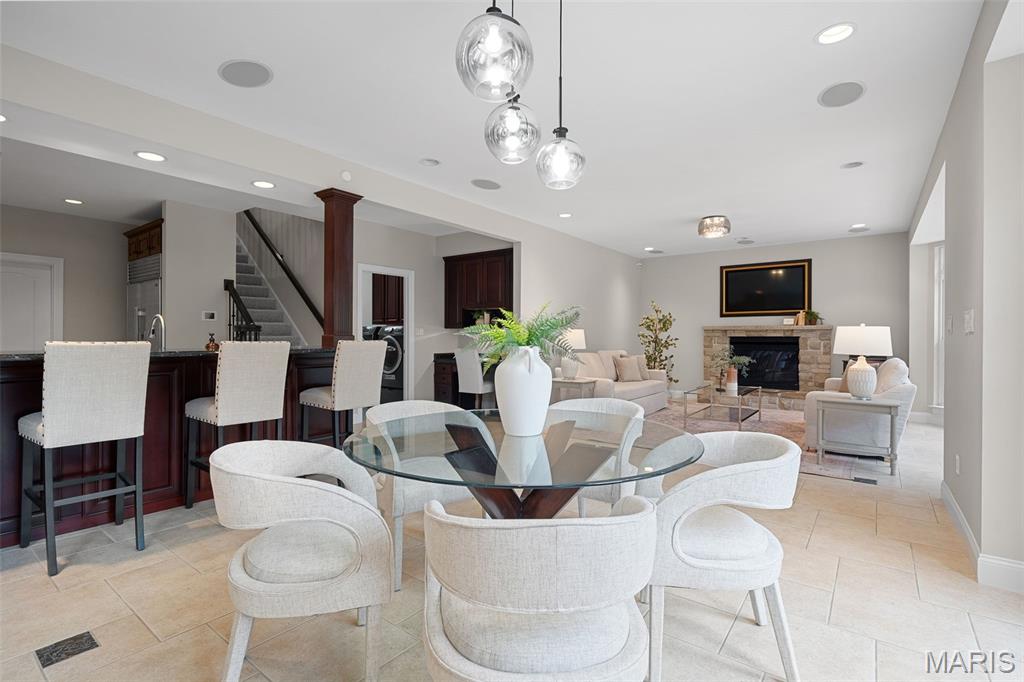 11 Summerhill Ln