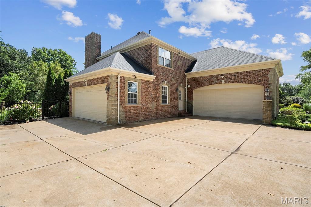 11 Summerhill Ln