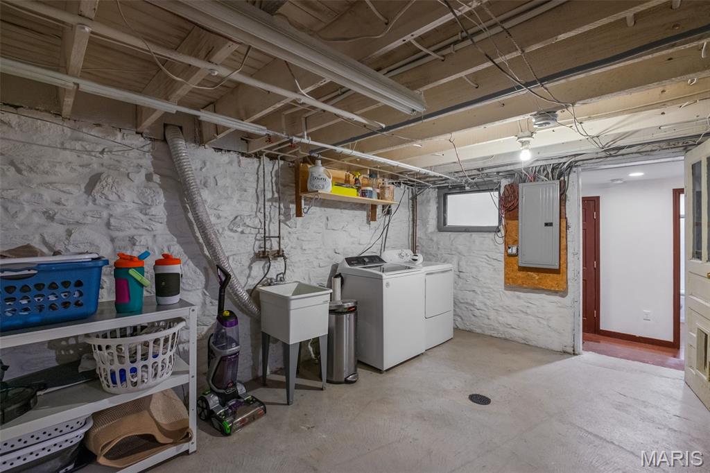 4011 Cleveland Avenue