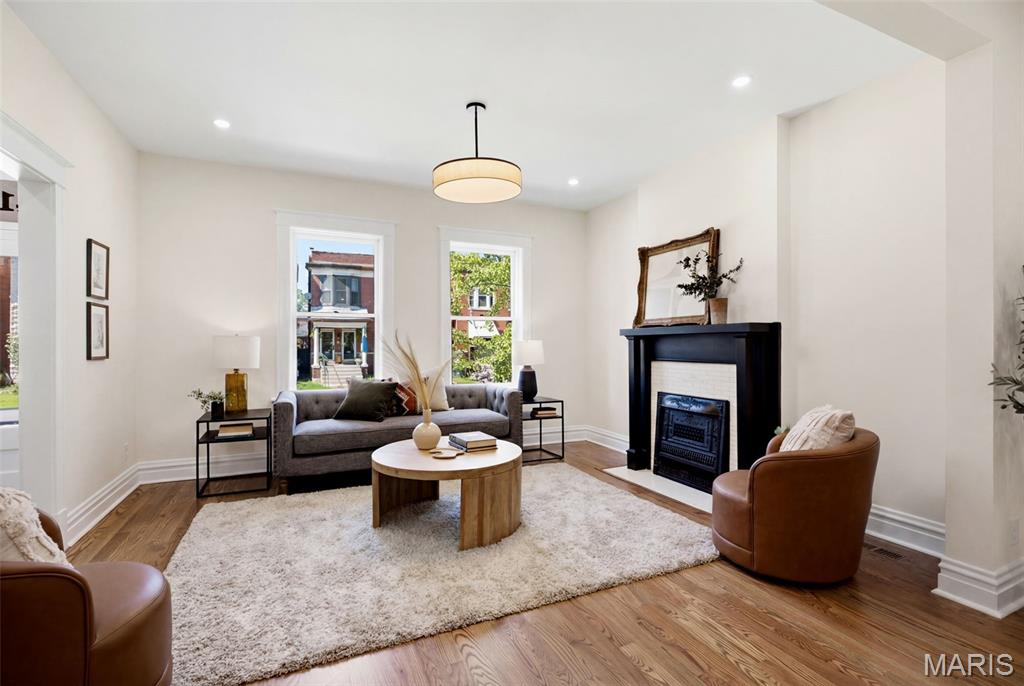 4138 Botanical Avenue