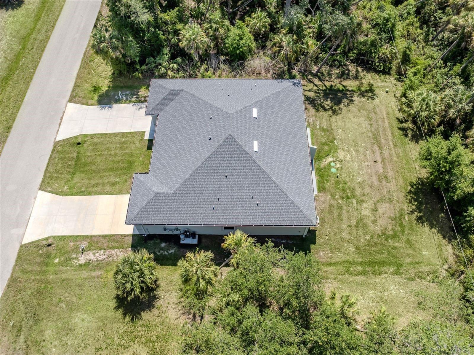 16445 & 16447 TANGLEWOOD AVE