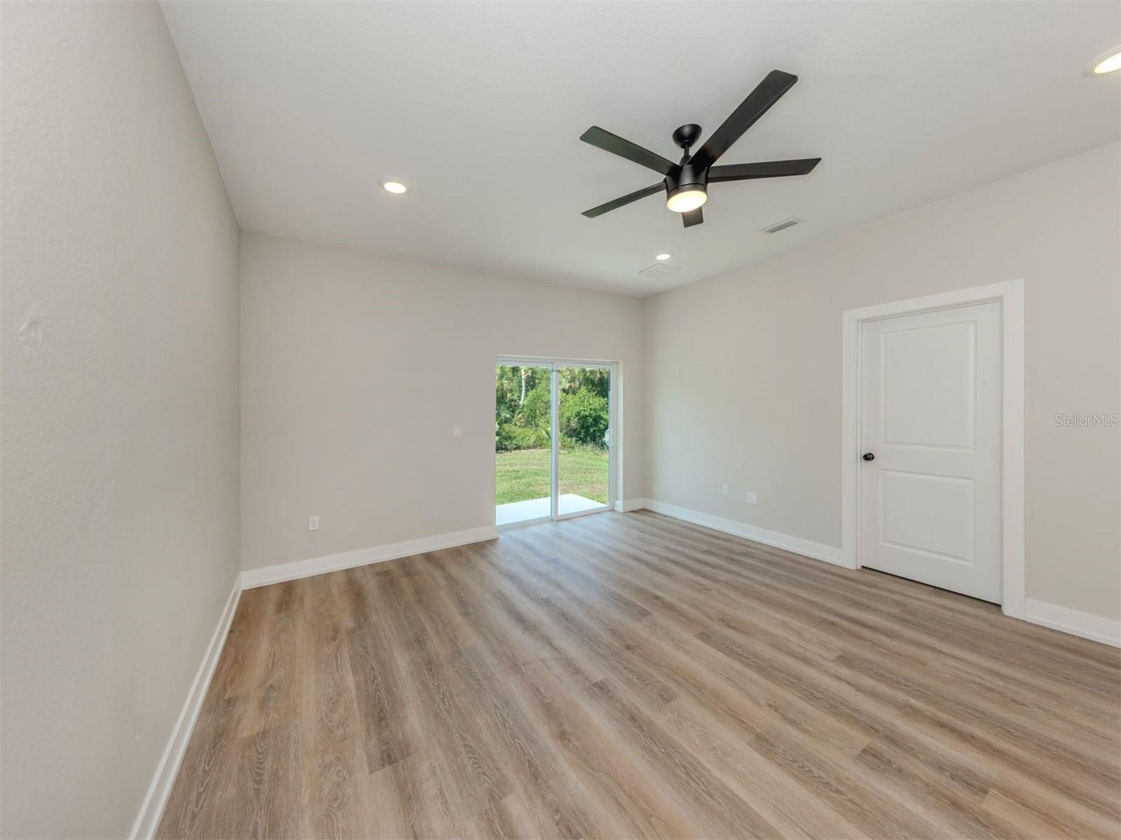 16445 & 16447 TANGLEWOOD AVE