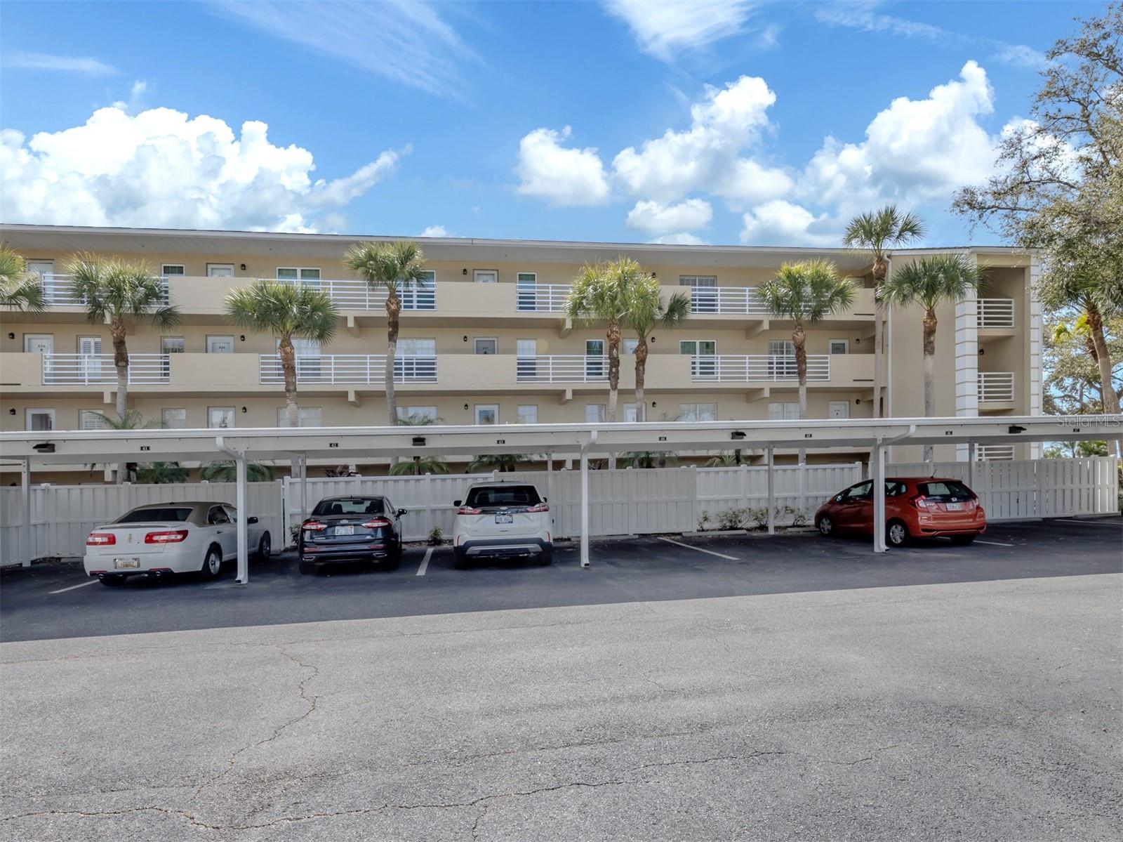 818 WEXFORD BLVD #818