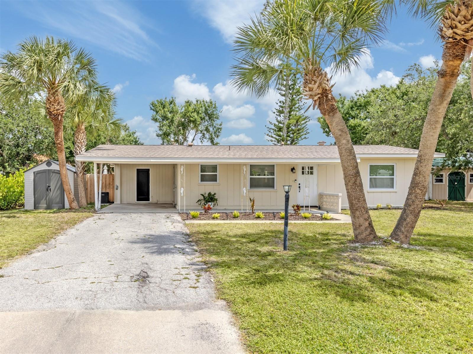 929 CYPRESS AVE