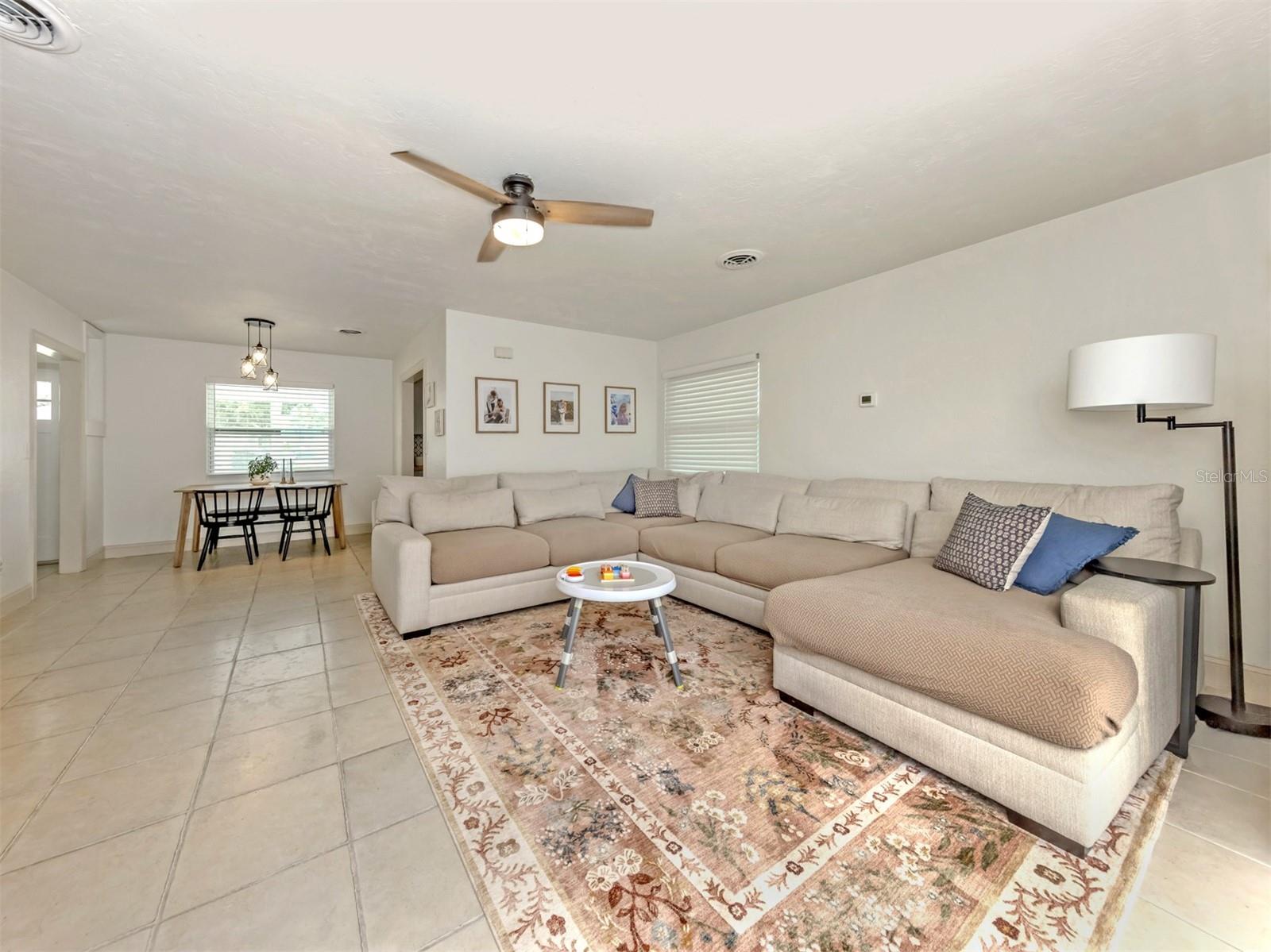 929 CYPRESS AVE
