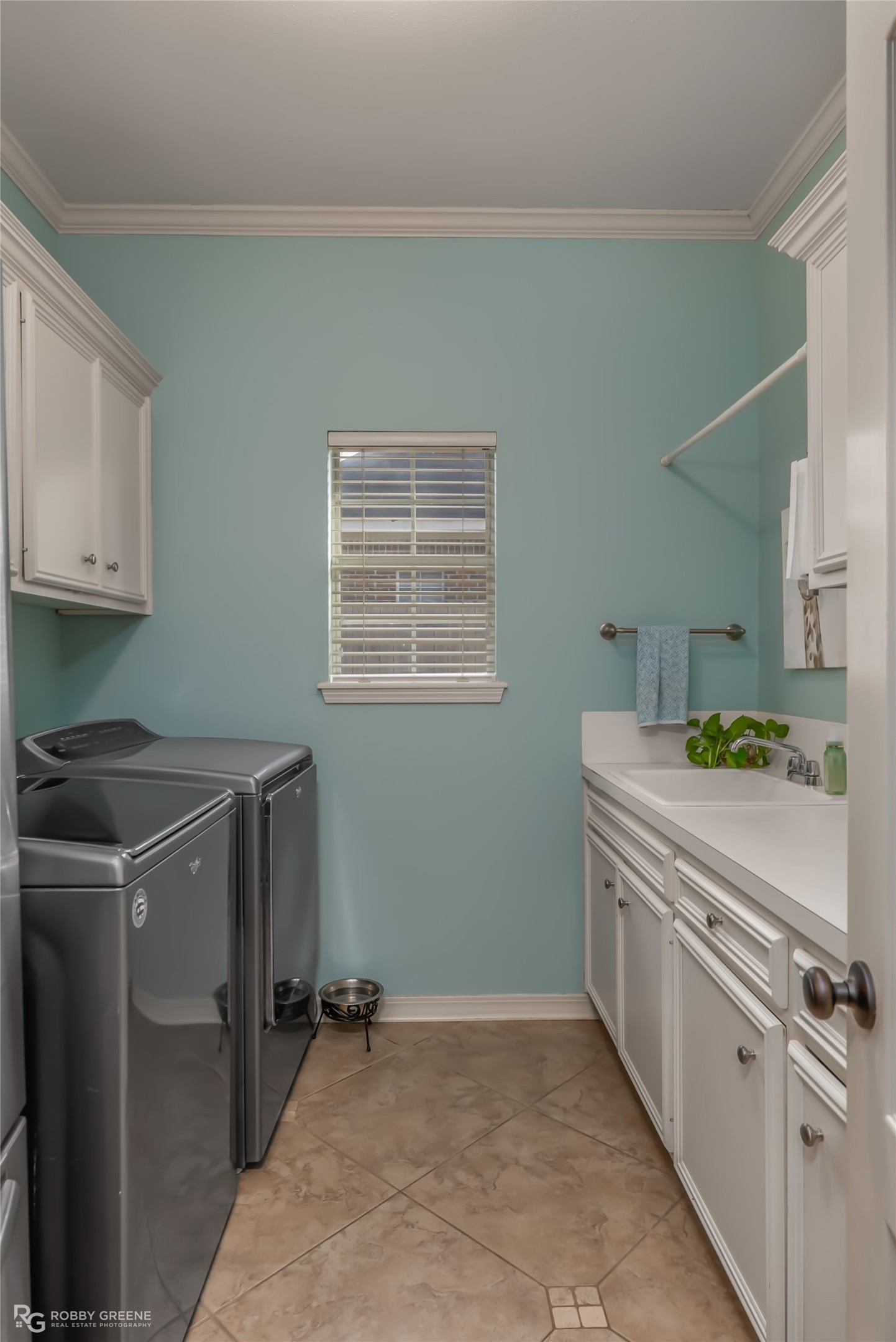 10191 Trailridge Drive