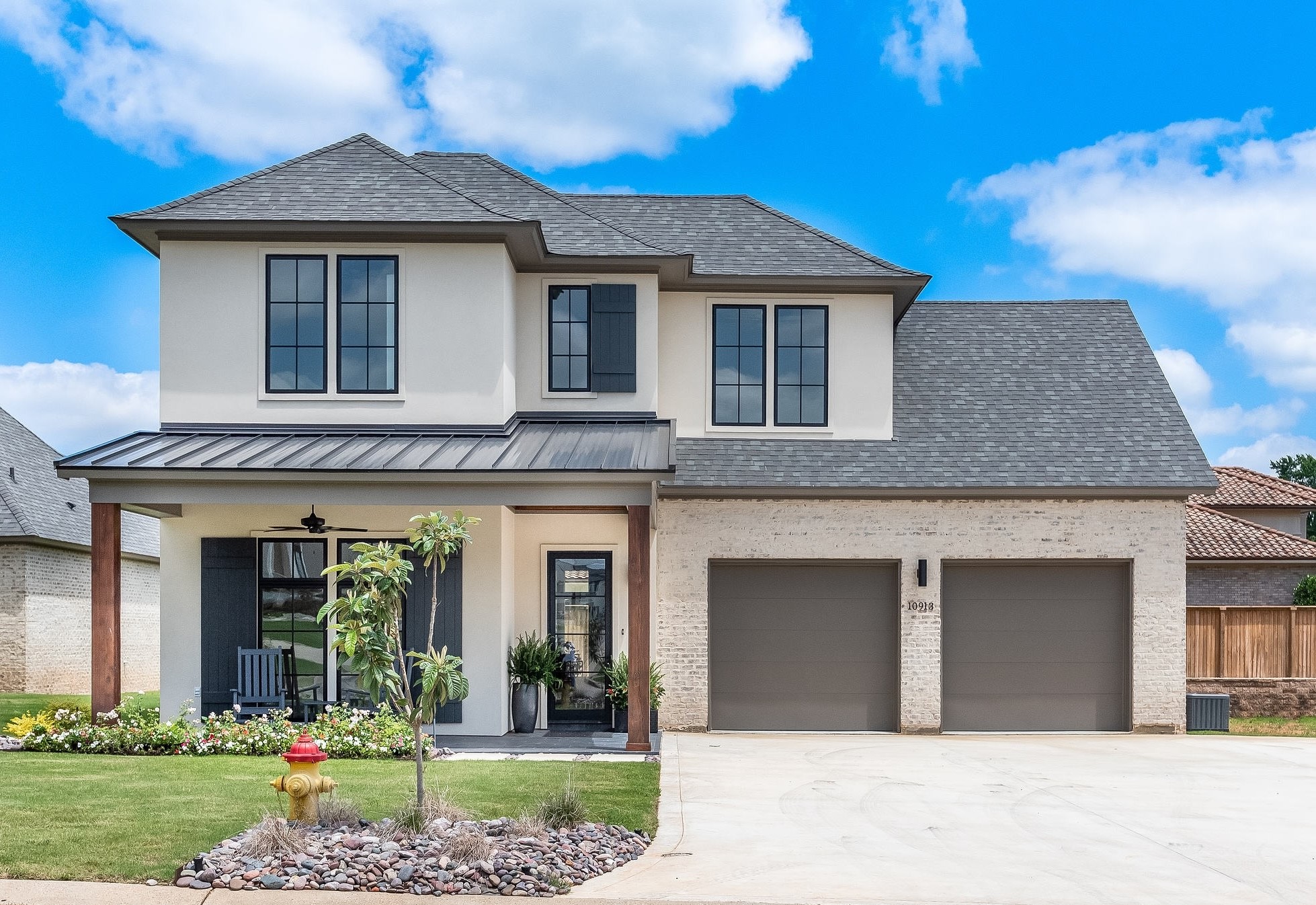 10911 Whispering Path