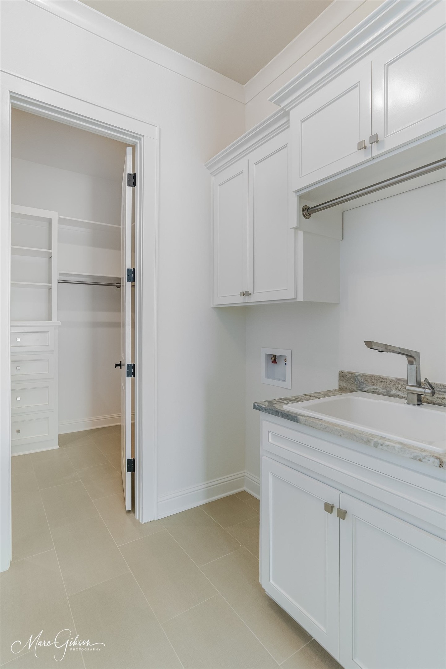 10911 Whispering Path