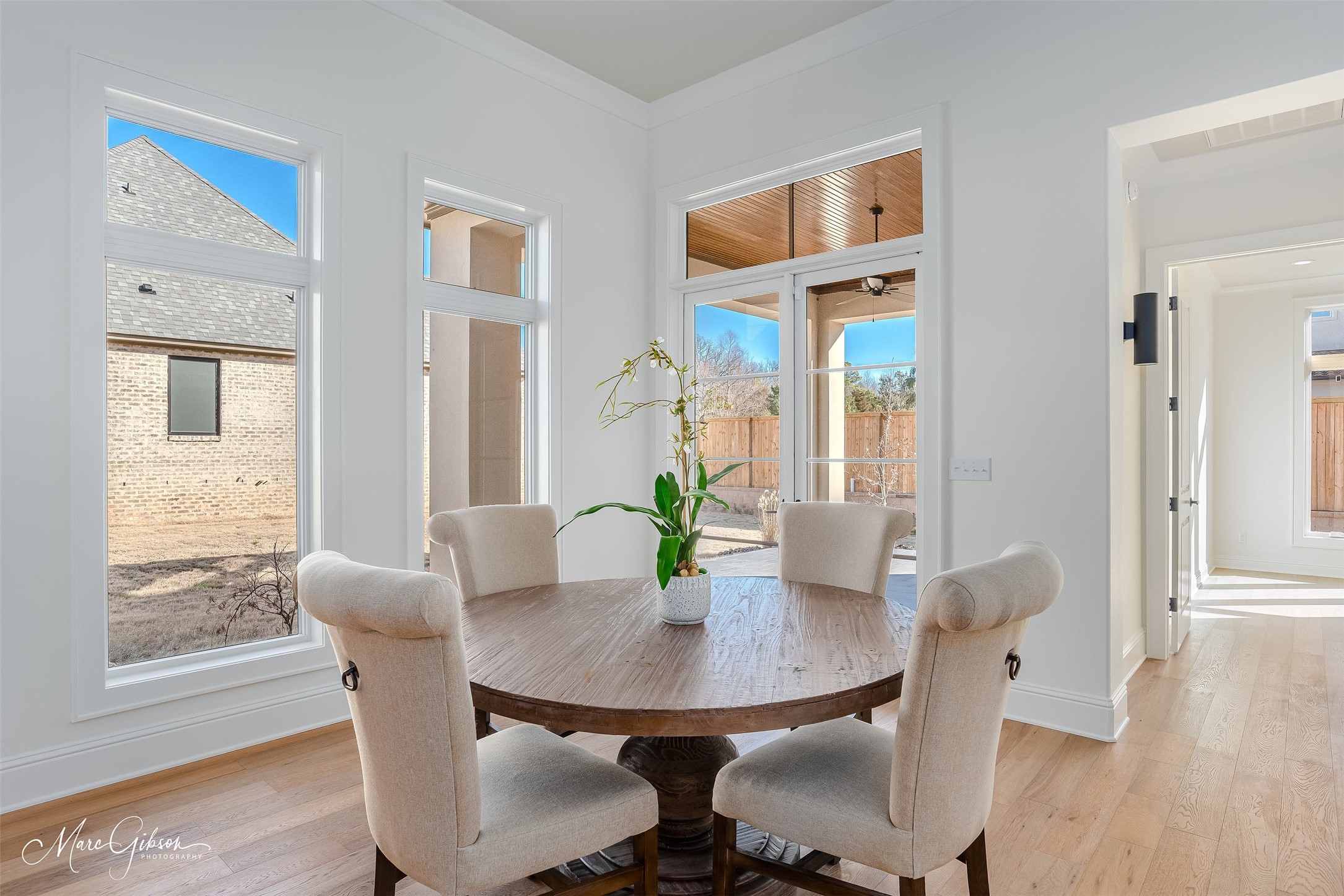 10911 Whispering Path