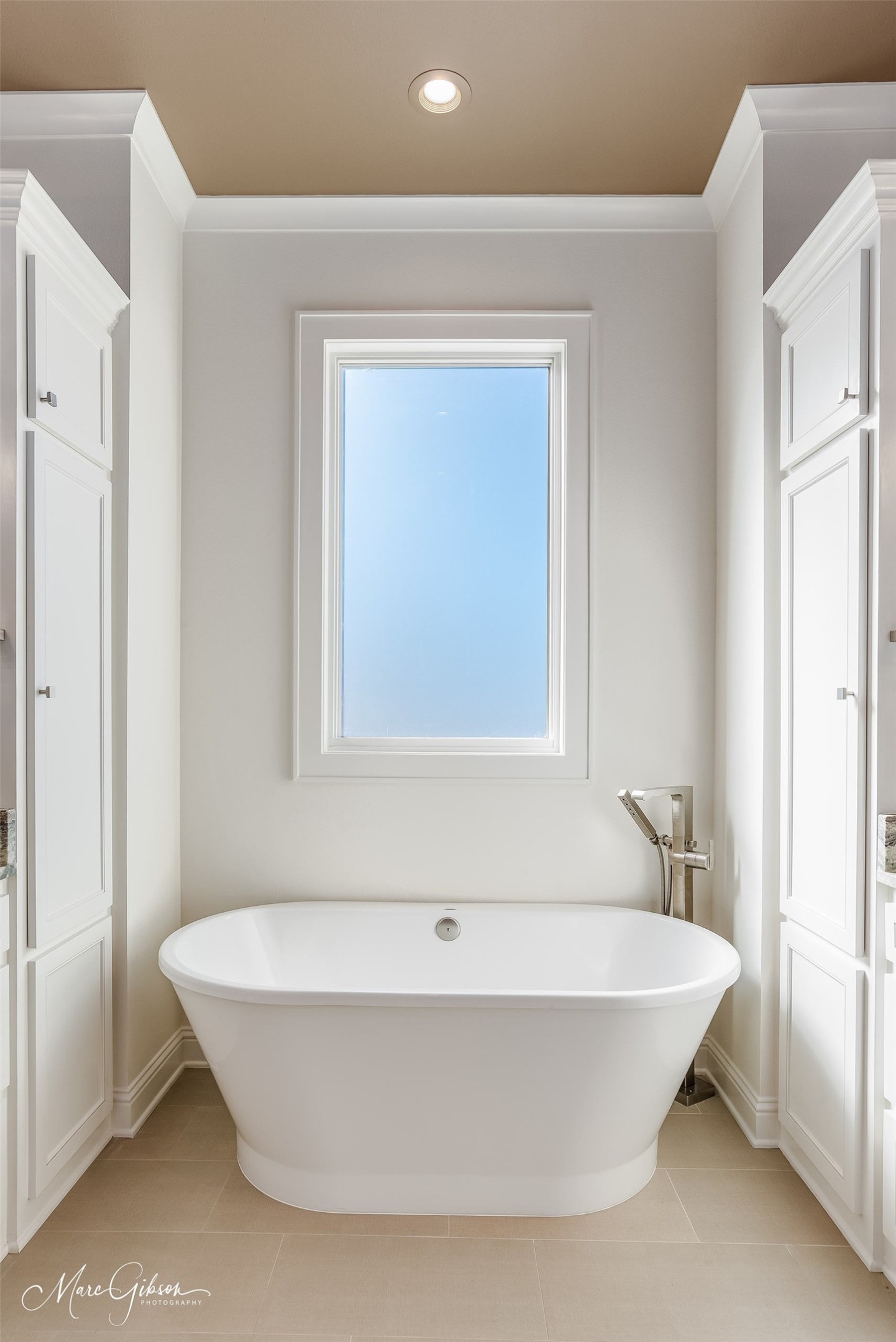 10911 Whispering Path