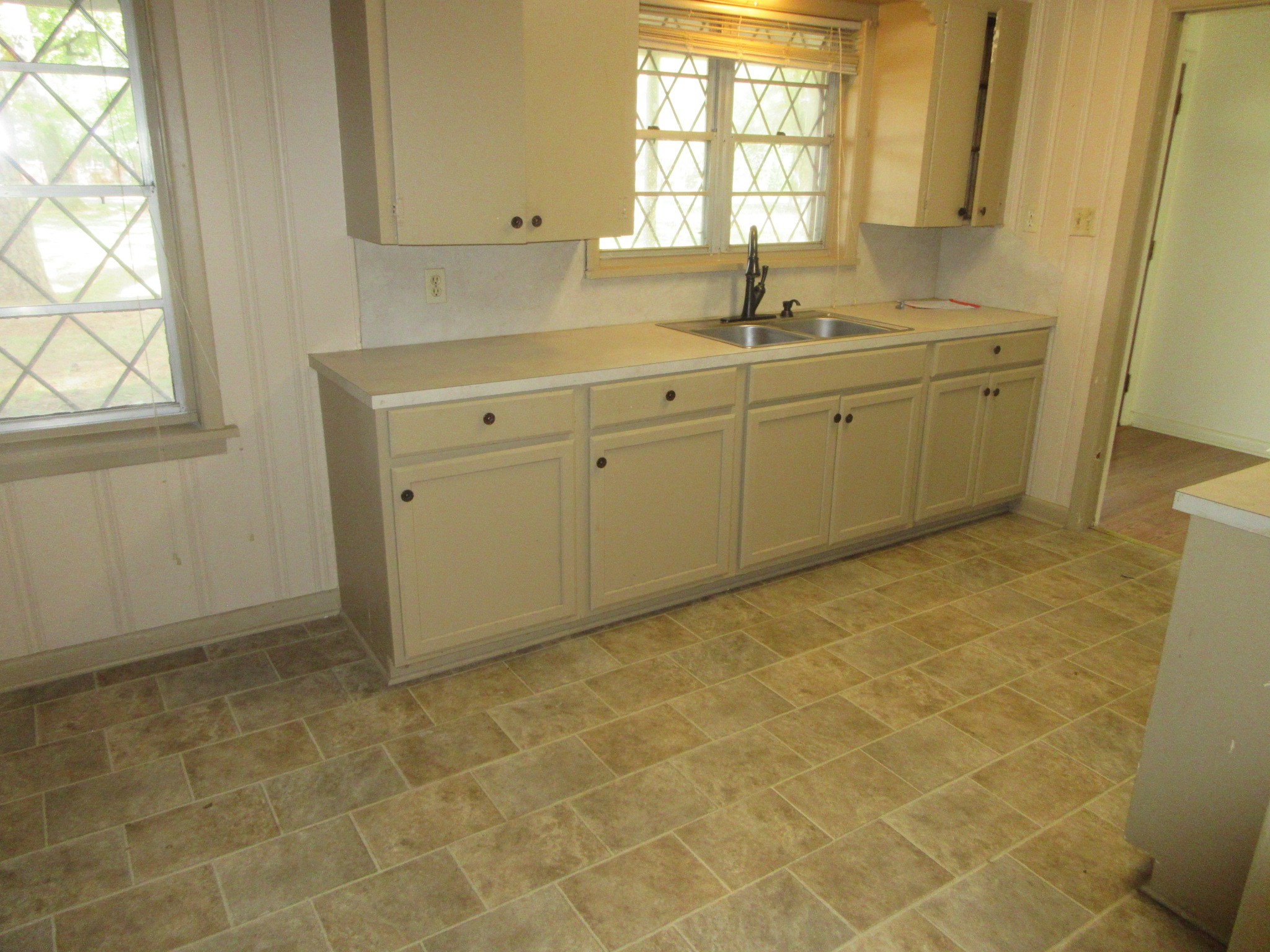 3359 Green Terrace Road