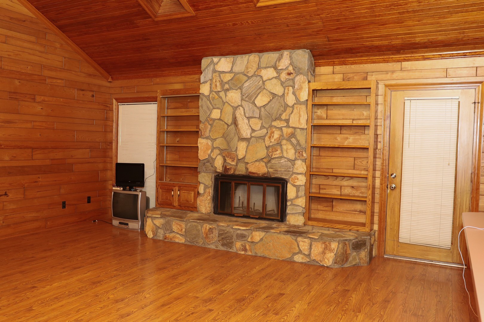 3815 Eames Circle