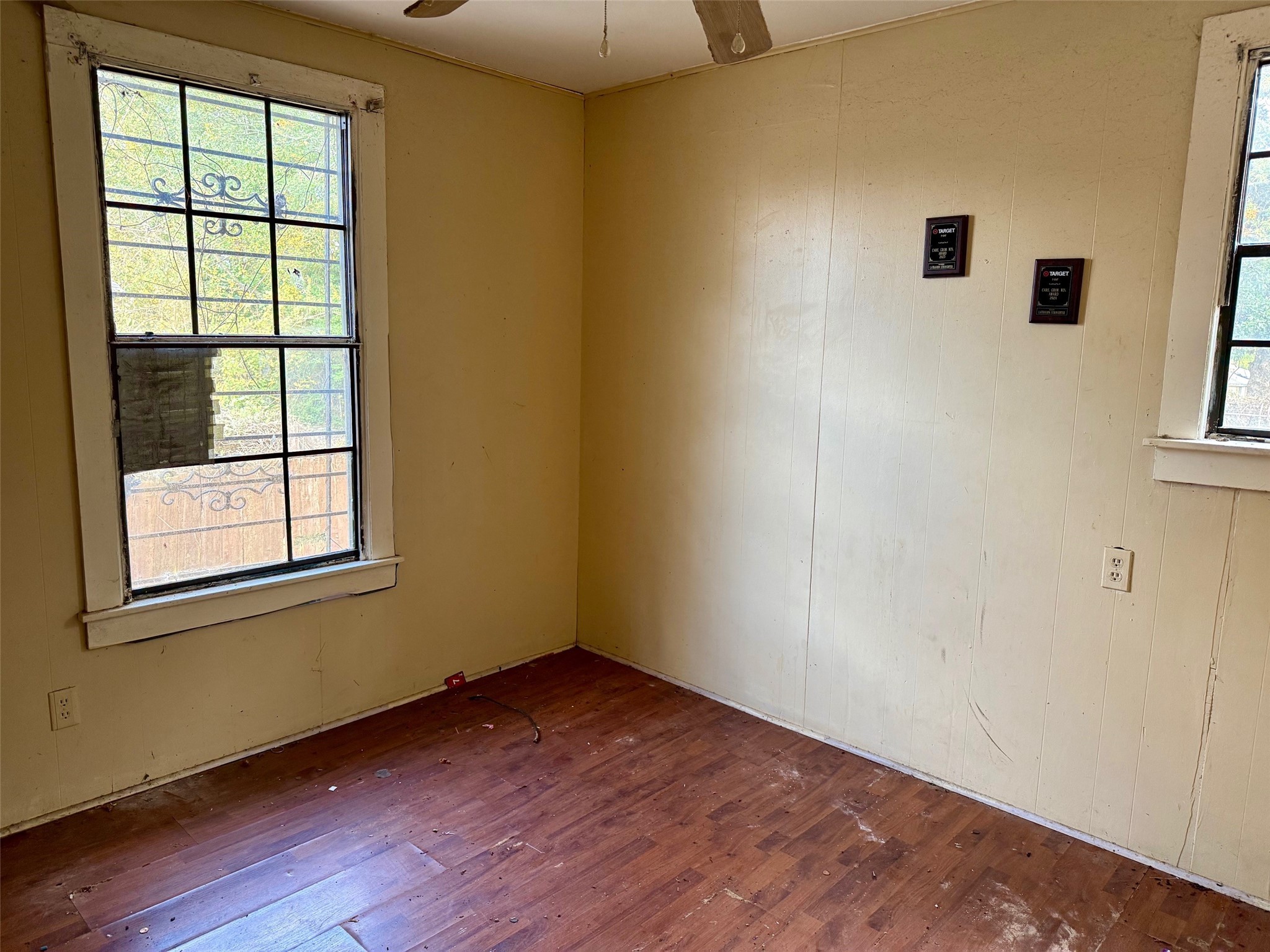 5923 Henderson Avenue